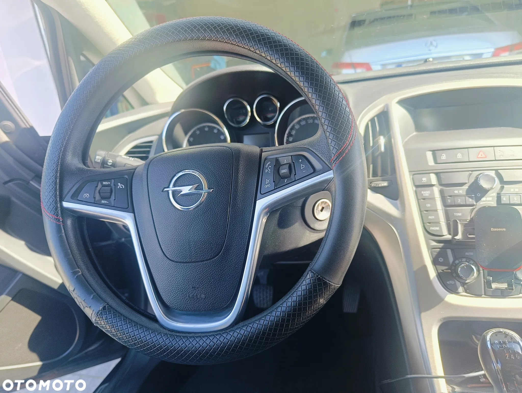 Opel Astra IV 1.4 T Cosmo - 3