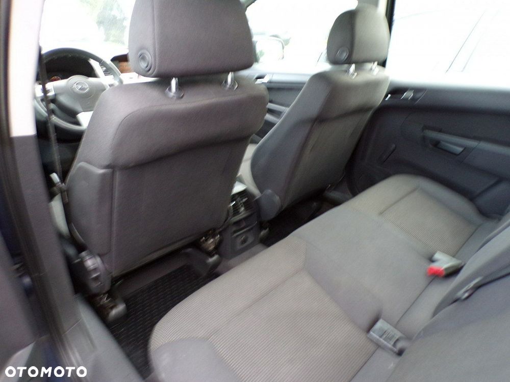 Opel Zafira - 23