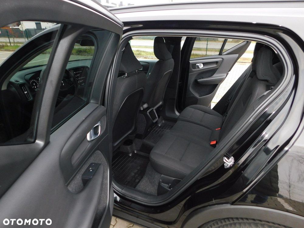 Volvo XC 40 D3 Momentum - 10