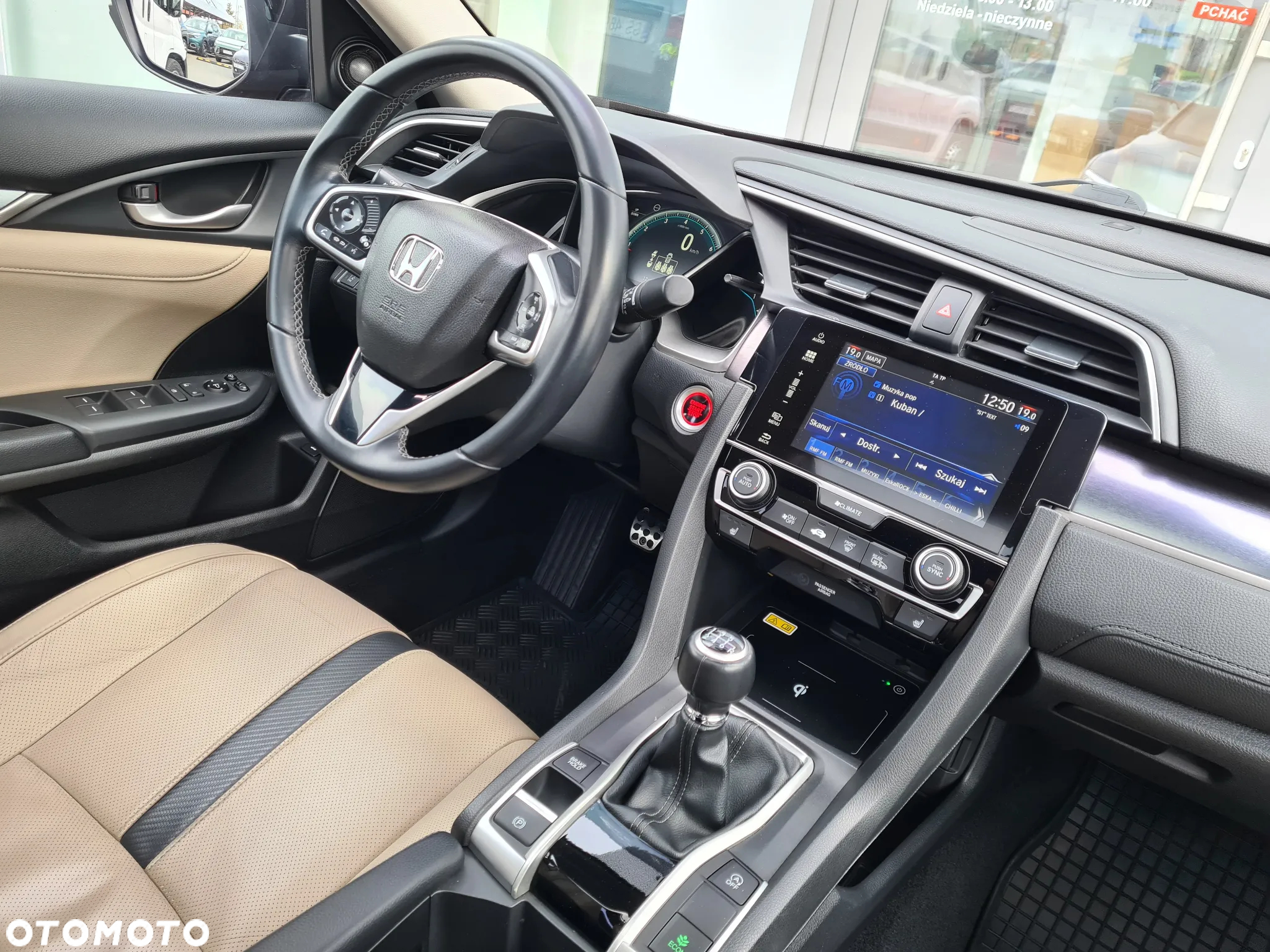 Honda Civic 1.5 T Executive - 19