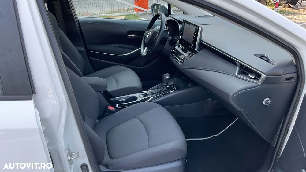 Toyota Corolla 1.8 HSD Business - 14