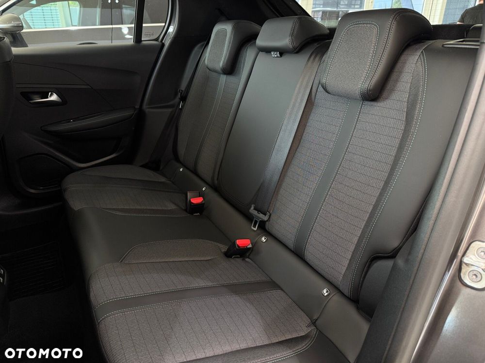 Peugeot 208 1.2 PureTech Allure S&S EAT8 - 13
