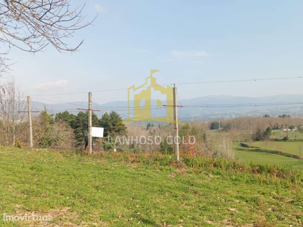 Terreno com 4.100m² | Excelente Potencial de Construção - Grande imagem: 4/12