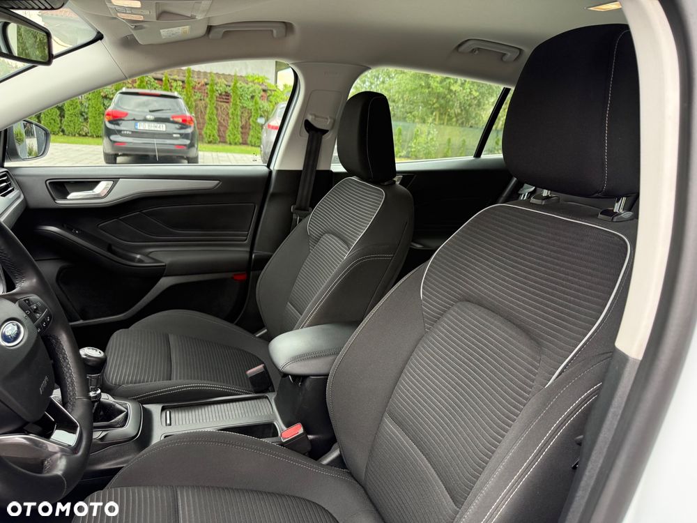 Ford Focus 1.5 EcoBlue STart-Stopp-System TITANIUM - 14