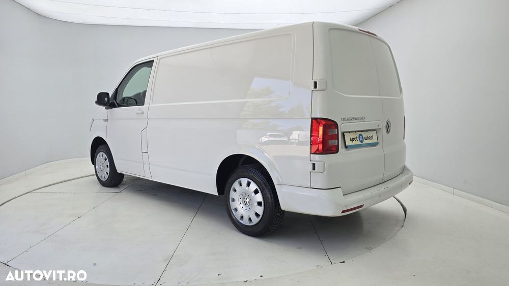 Volkswagen Transporter - 8