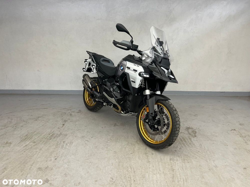 BMW R - 1