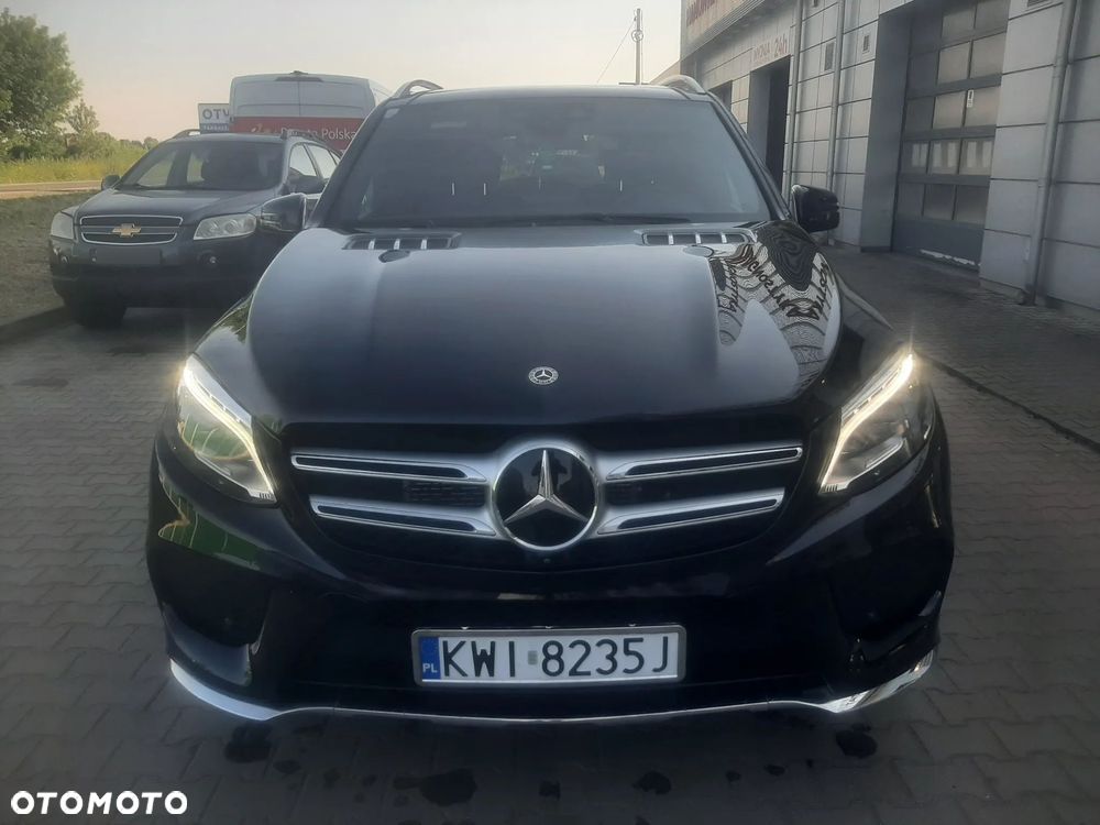 Mercedes-Benz GLE - 1