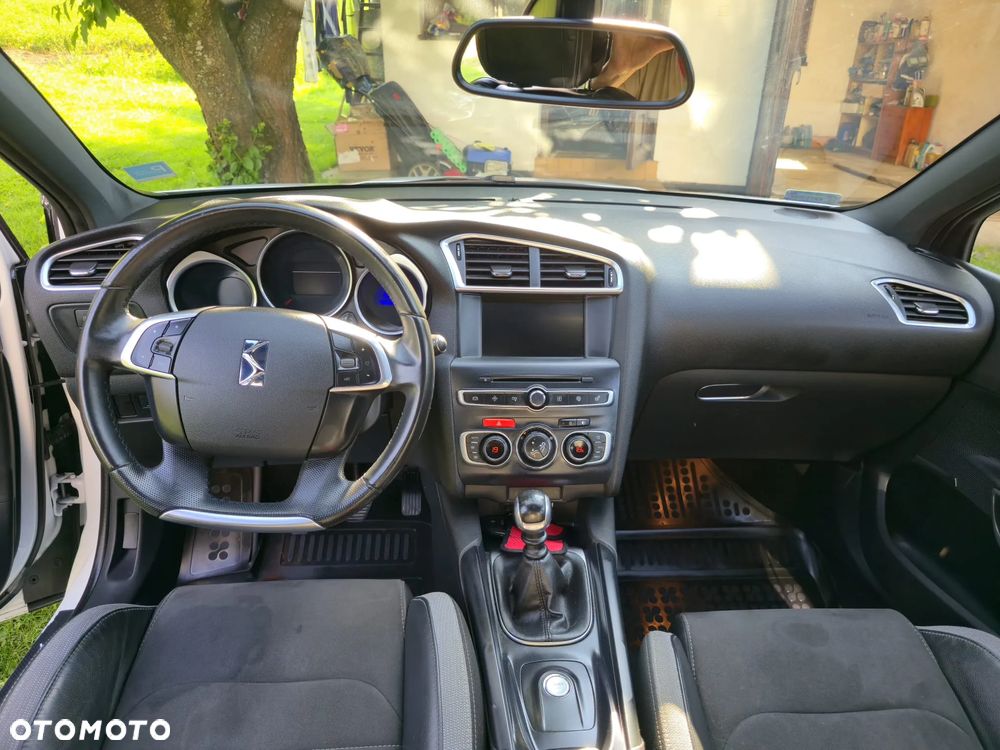DS Automobiles DS 4 - 7
