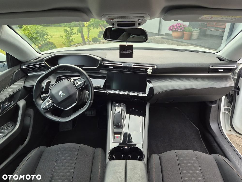 Peugeot 508 - 8