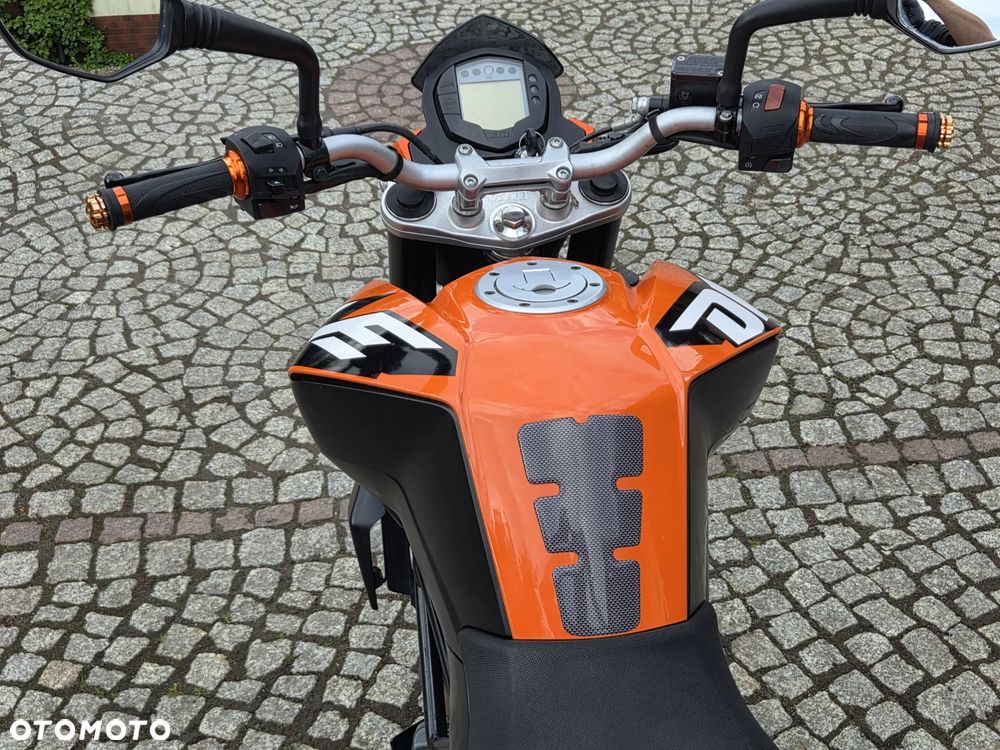 KTM Duke 125 - 40
