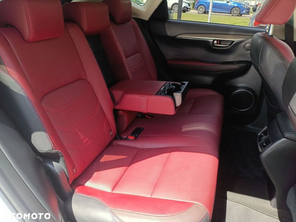 Lexus NX 300h Comfort AWD - 14