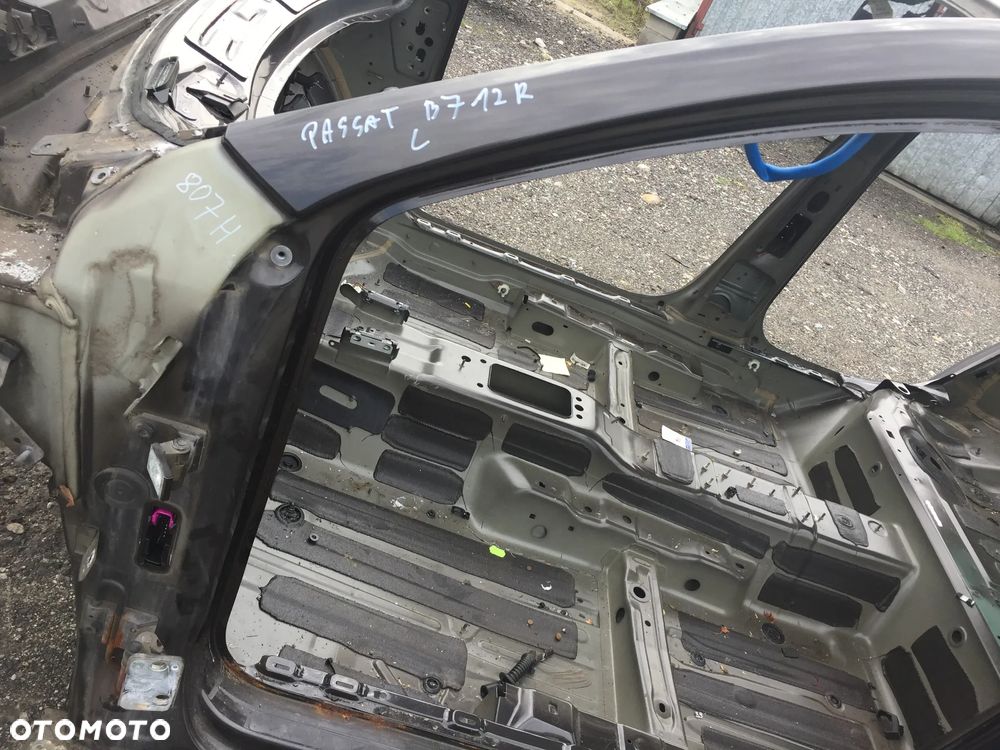 VW PASSAT B7 KOMBI 12R ĆWIARTKA LEWA PRZÓD - 2