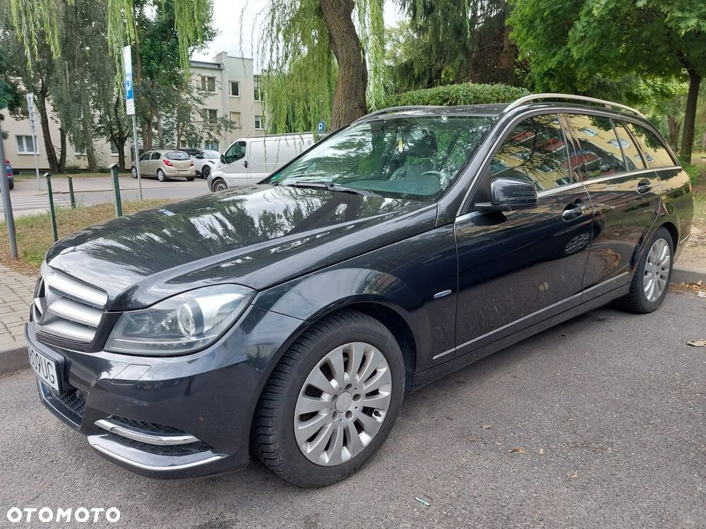Mercedes-Benz C-Class 2012 photo 3