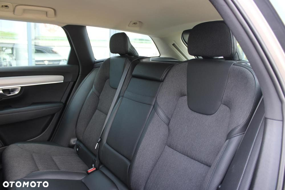 Volvo V90 - 23