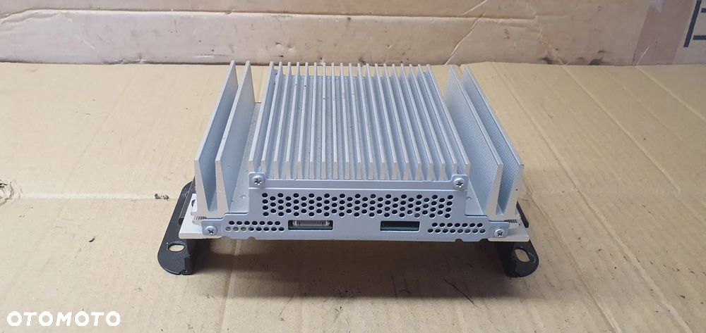 Wzmacniacz radia nawigacji Hyundai ix35 963702Y000 - 2