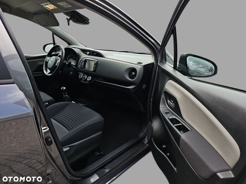 Toyota Yaris 1.5 Selection - 23