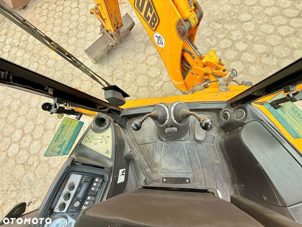 JCB 4CX wiłdy, 2 łyżki - 12