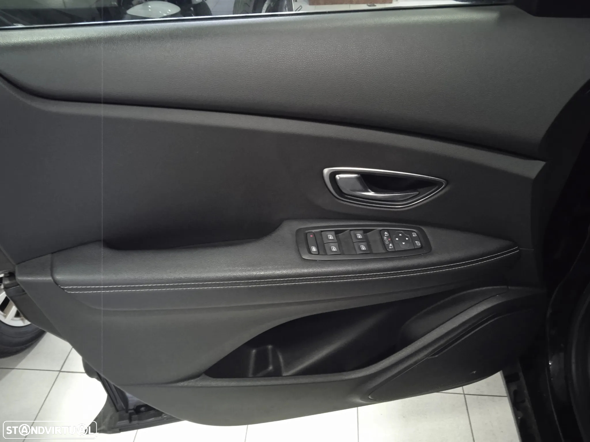 Renault Grand Scénic 1.7 Blue dCi Limited - 9