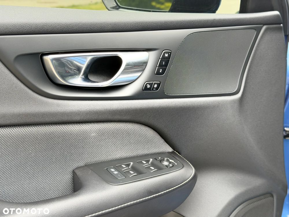 Volvo S60 T6 AWD Geartronic RDesign - 12