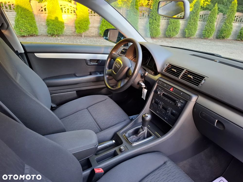 Audi A4 Limousine - 20