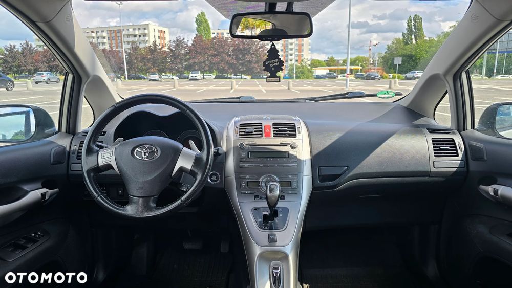 Toyota Auris 1.6 VVT-i Luna MM - 8