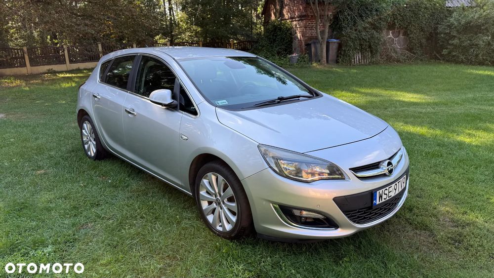 Opel Astra IV 1.4 T Cosmo S&S - 1