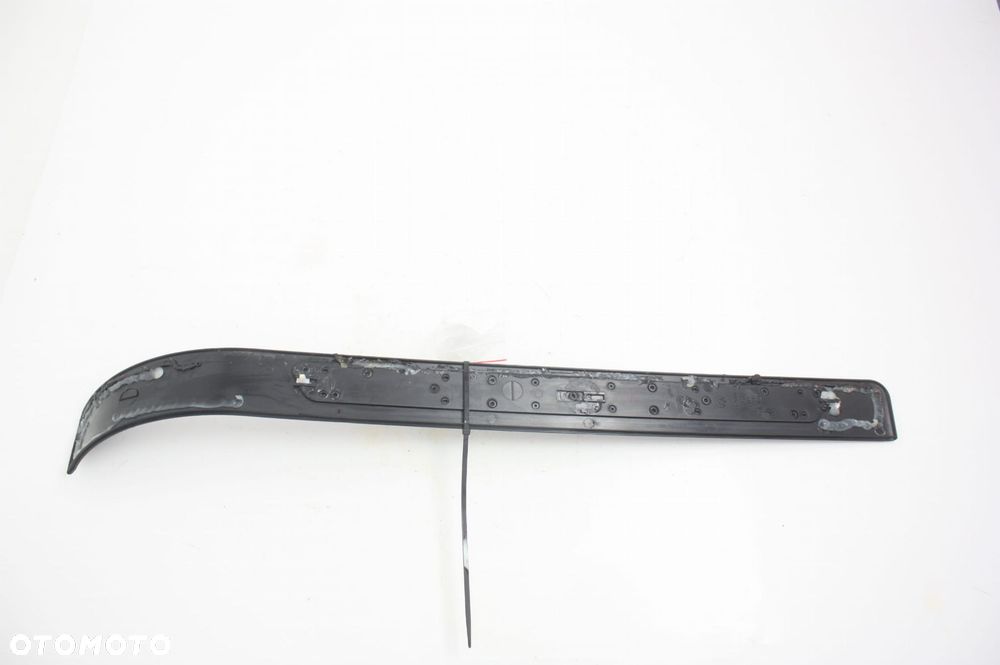 LISTWA PRAWY PRZÓD BMW 728 E38 - 2