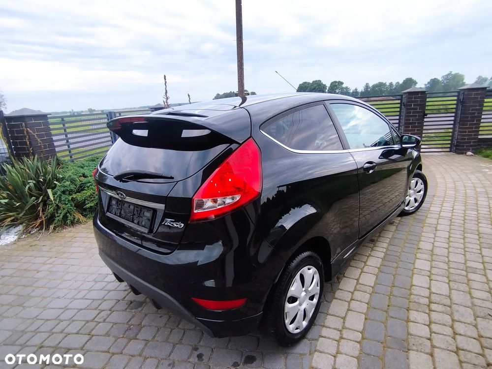 Ford Fiesta 1.25 Titanium - 31