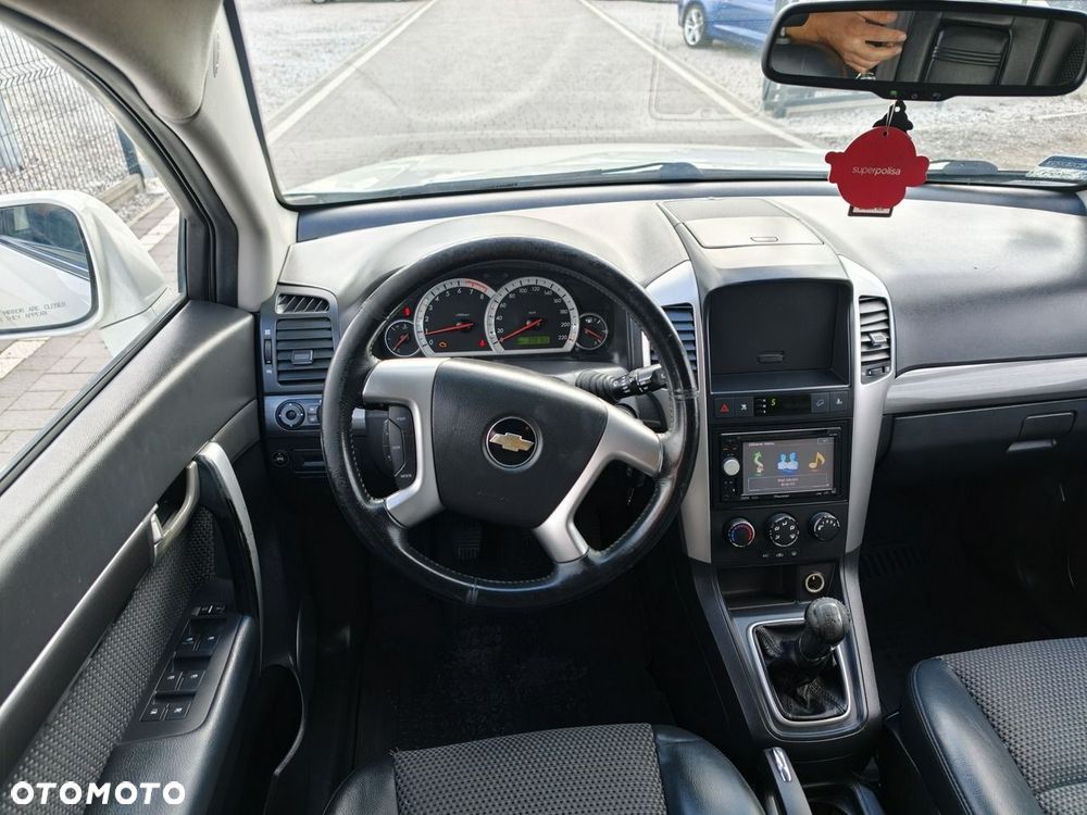 Chevrolet Captiva - 22