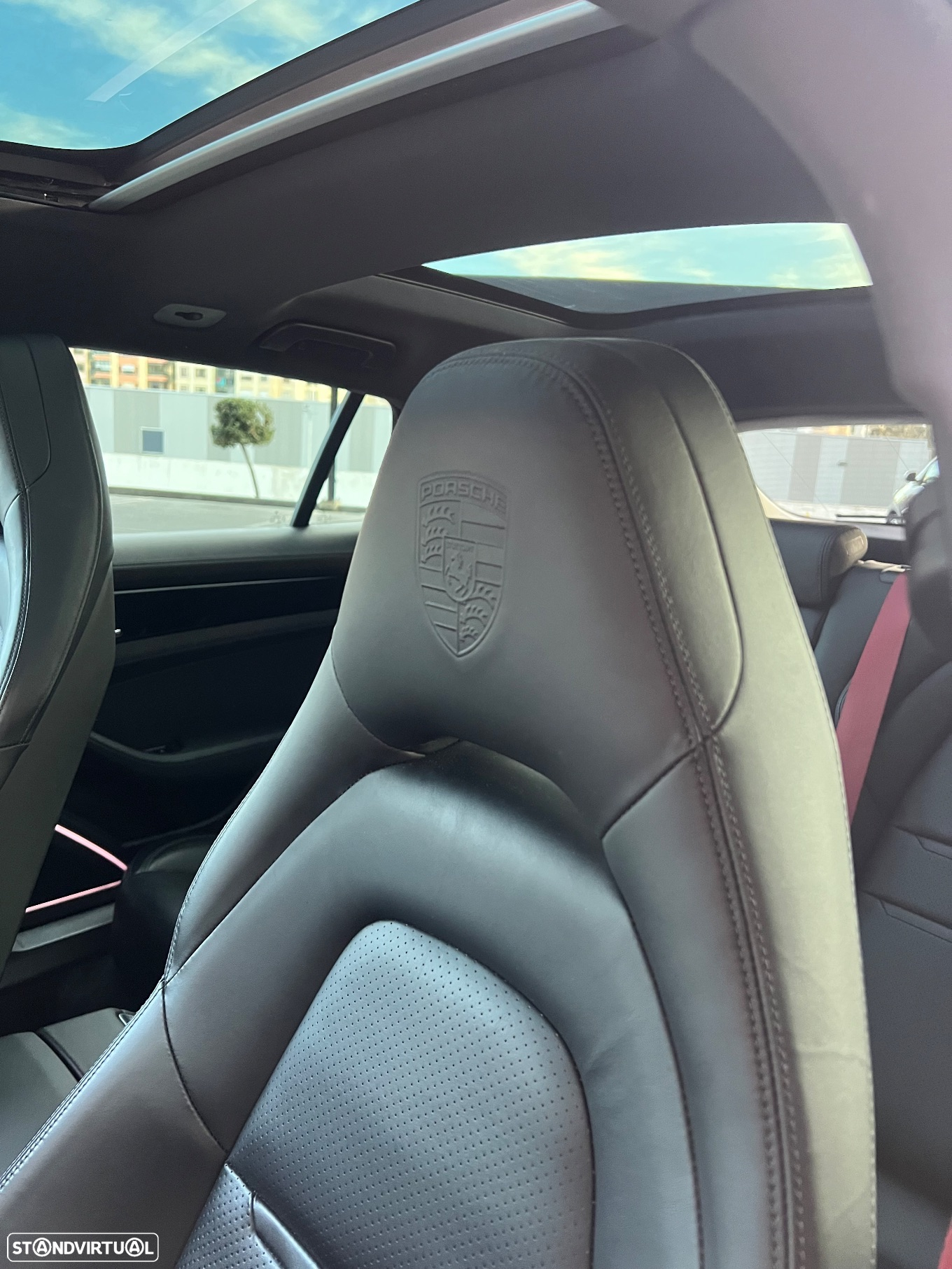 Porsche Panamera Sport Turismo 4 E-Hybrid - 24