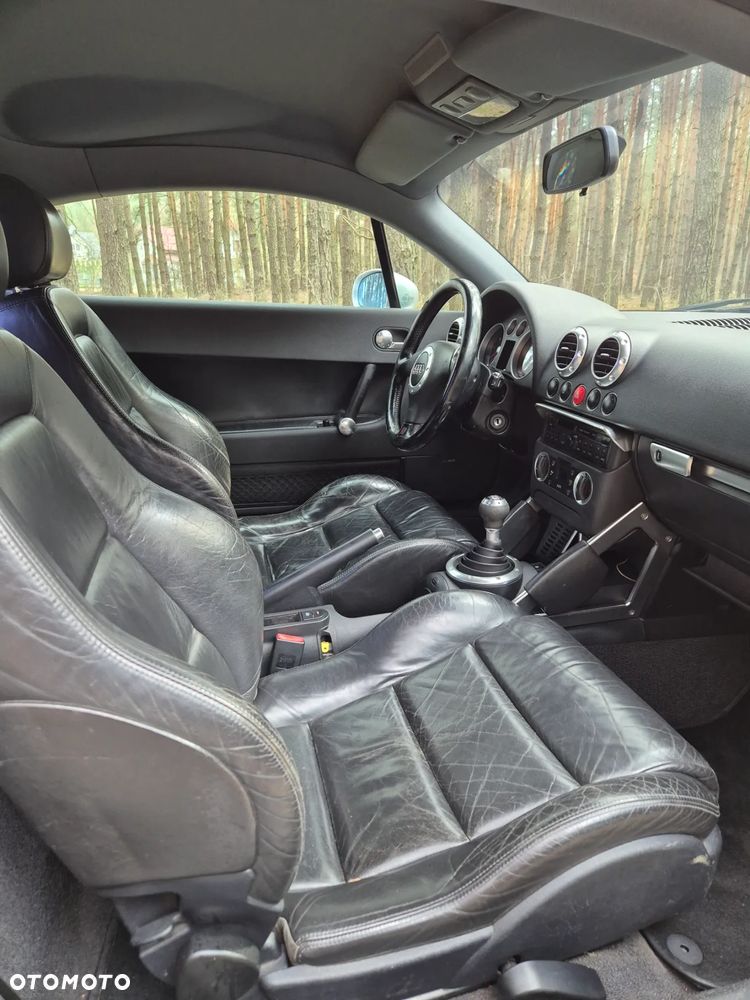 Audi TT Coupé 1.8T Quattro - 14