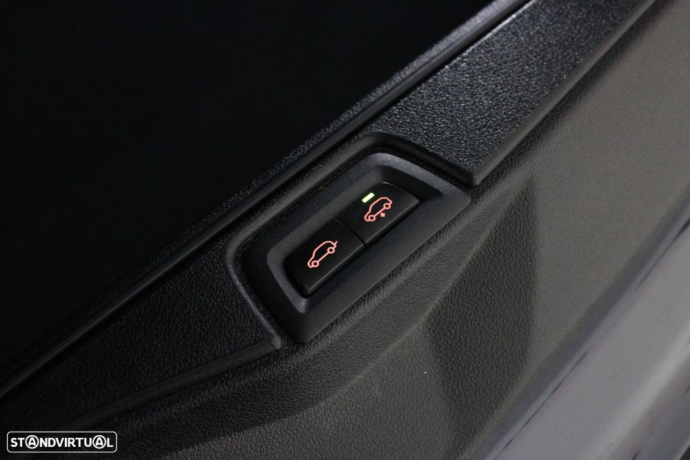 BMW X7 40 d xDrive Pack M — fotografia 56
