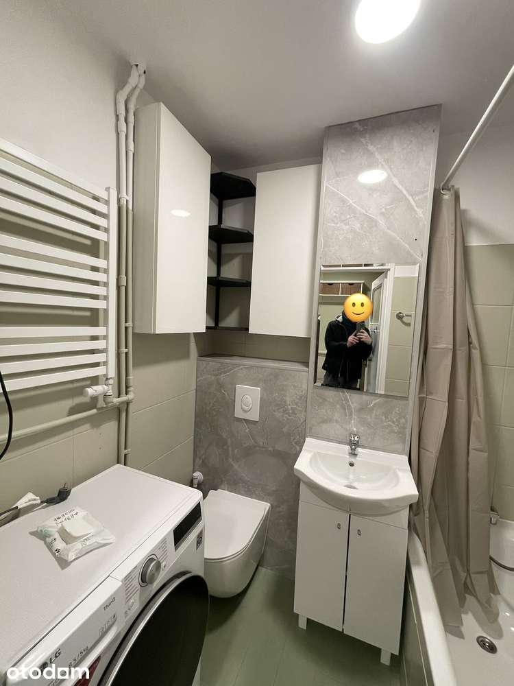 2 pokoje | 30 m² | Balkon | Łazienki Królewskie | 1. piętro