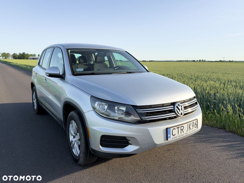 Volkswagen Tiguan - 1