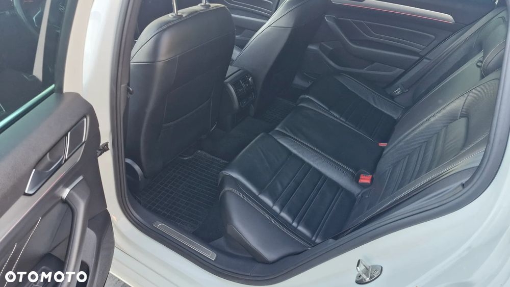 Volkswagen Passat 2.0 TSI OPF 4 Motion DSG Highline - 25