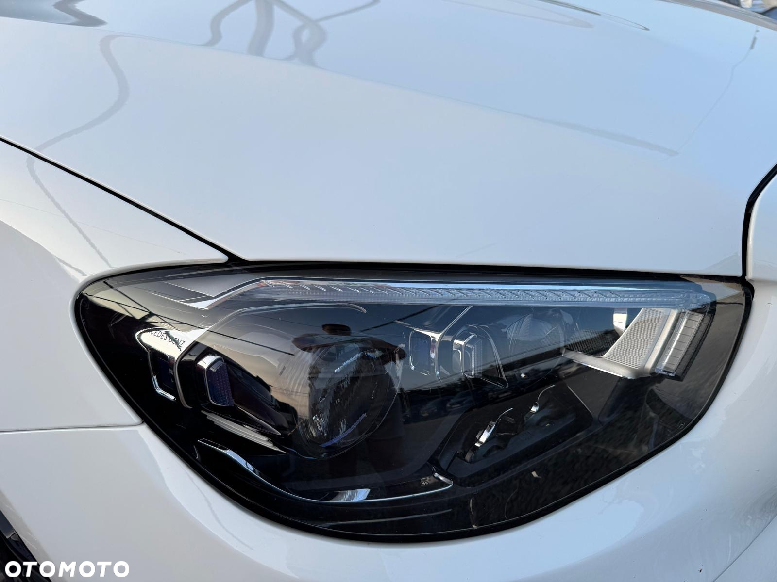 Mercedes-Benz Klasa E 220 d Coupe 4-Matic AMG - 28