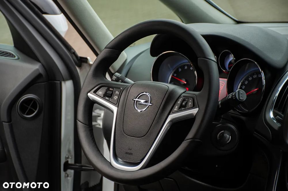 Opel Zafira Tourer 1.4 Turbo Innovation - 30
