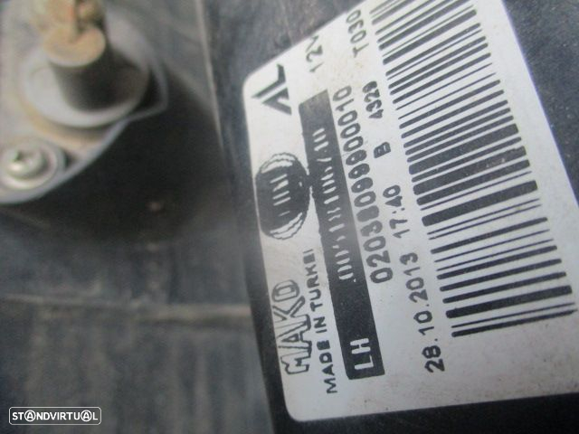 Farol Tras 02038099900010 FIAT DOBLO CARGO 2014 1.3 JTD 90CV 5P BRANCO ESQ Makp FIAT DOBLO 2013 1.3 D MULTIJET 90CV 4P BRANCO ESQ MAKP - 3