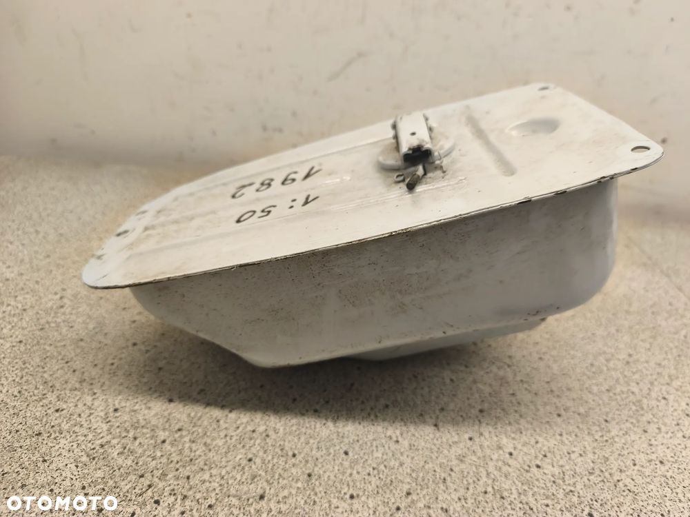 Bak, zbiornik paliwa Piaggio Vespa 50 - 4