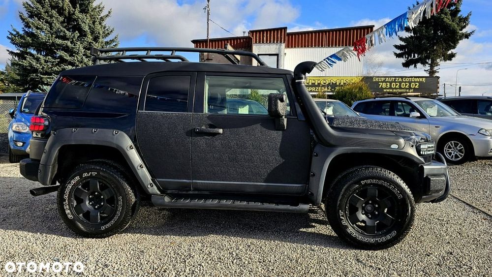 Toyota FJ - 17