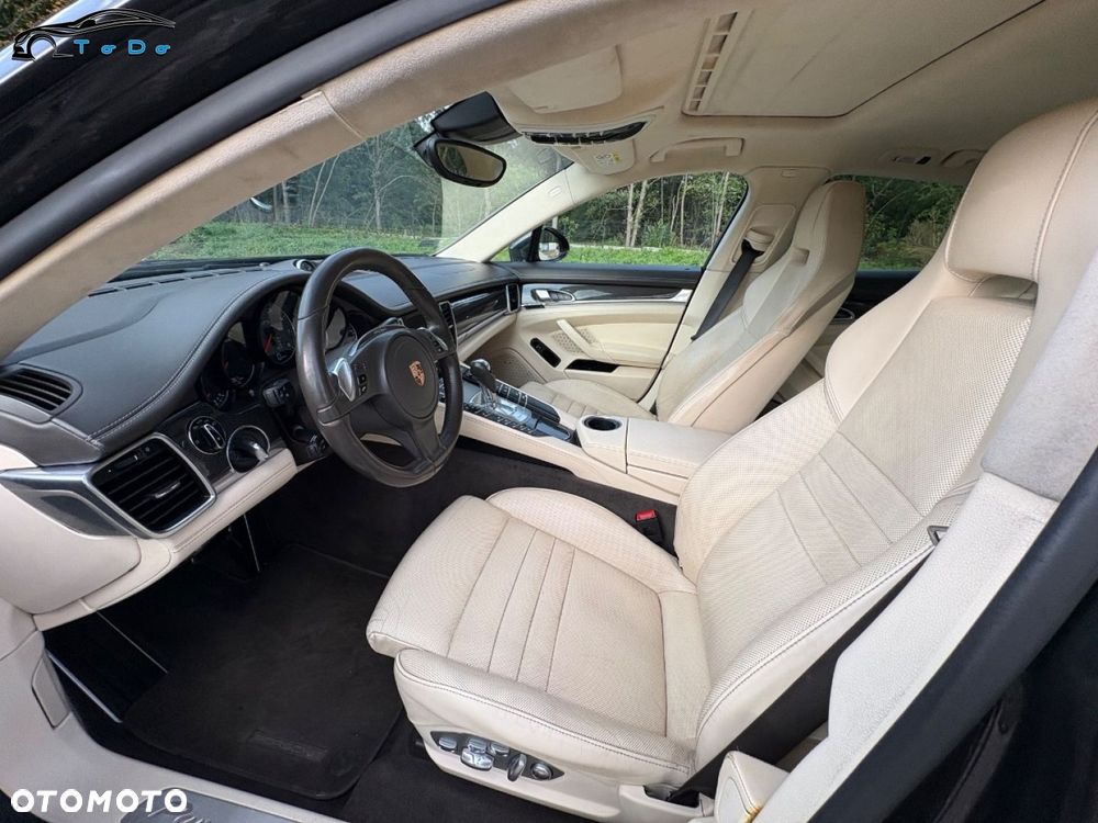 Porsche Panamera - 17