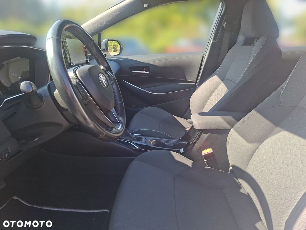 Toyota Corolla 1.8 Hybrid Comfort - 13