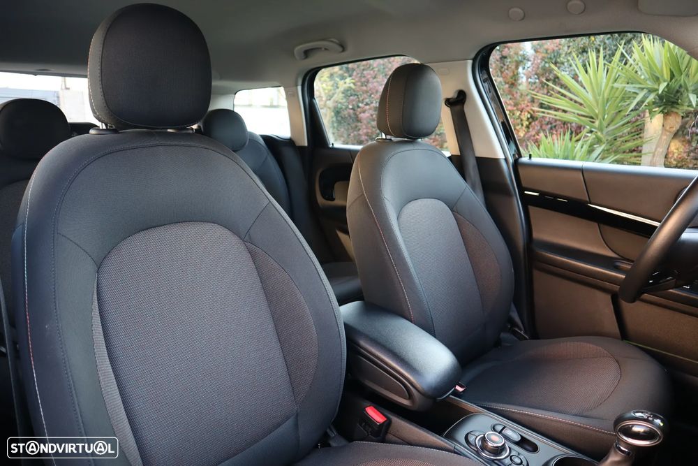 MINI Countryman Cooper SE ALL4 Auto - 22