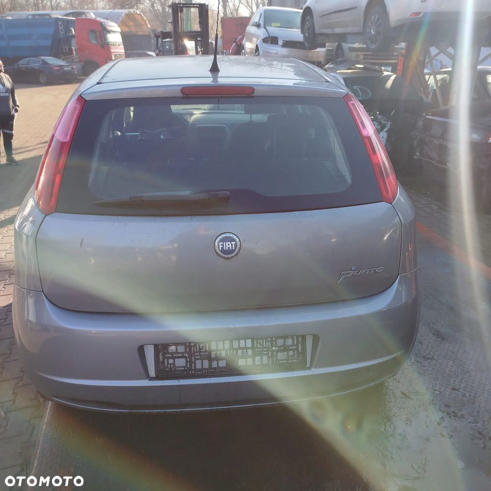 Fiat Grande Punto na części . - 10