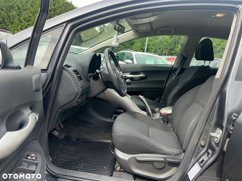 Toyota Auris 2.0 D-4D Executive - 15