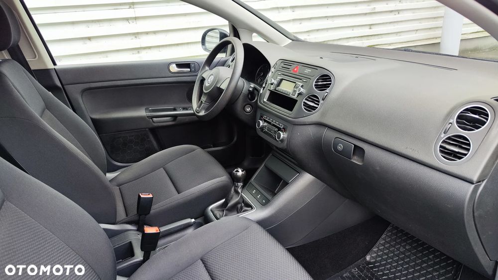 Volkswagen Golf Plus - 24