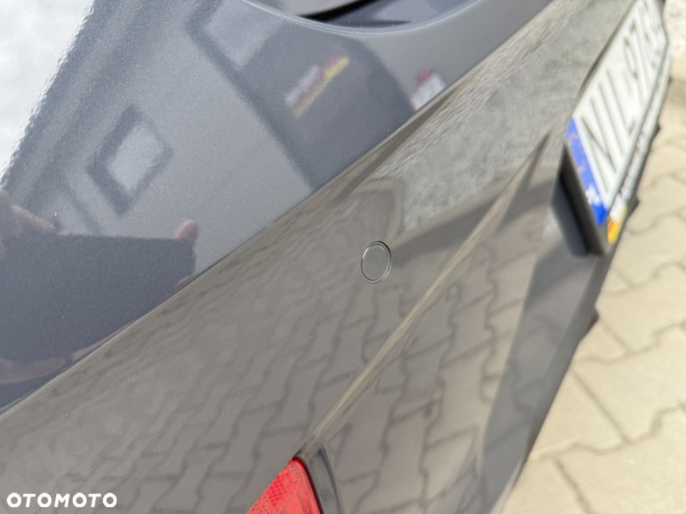 Hyundai i10 1.0 Fifa World Cup Edition - 35