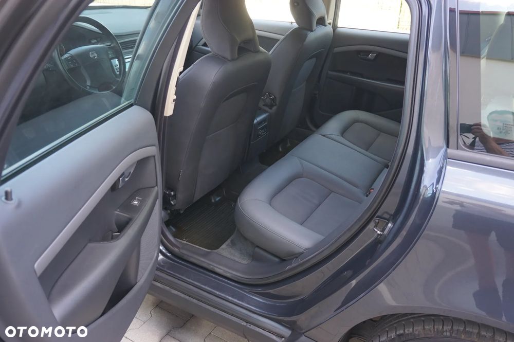 Volvo V70 2.0 Kinetic - 10