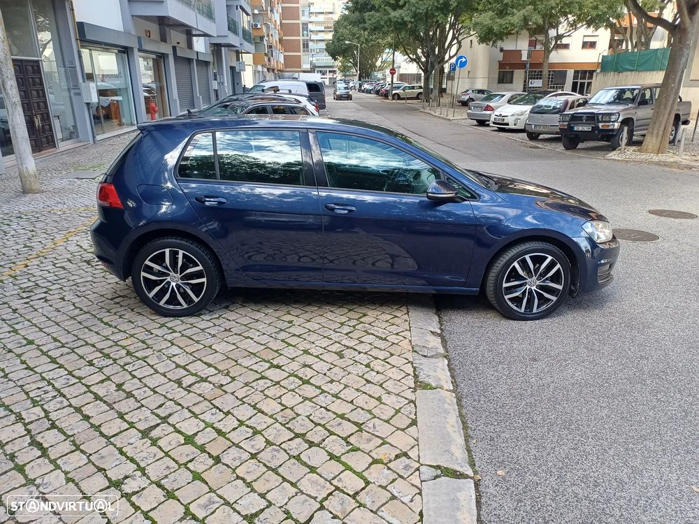 VW Golf 1.6 TDi BlueMotion Confortline - 4