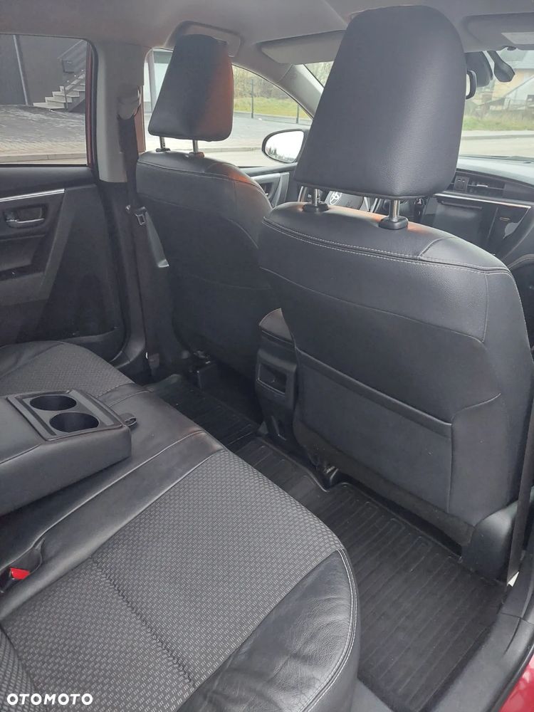 Toyota Corolla 1.6 50th Anniversary - 12